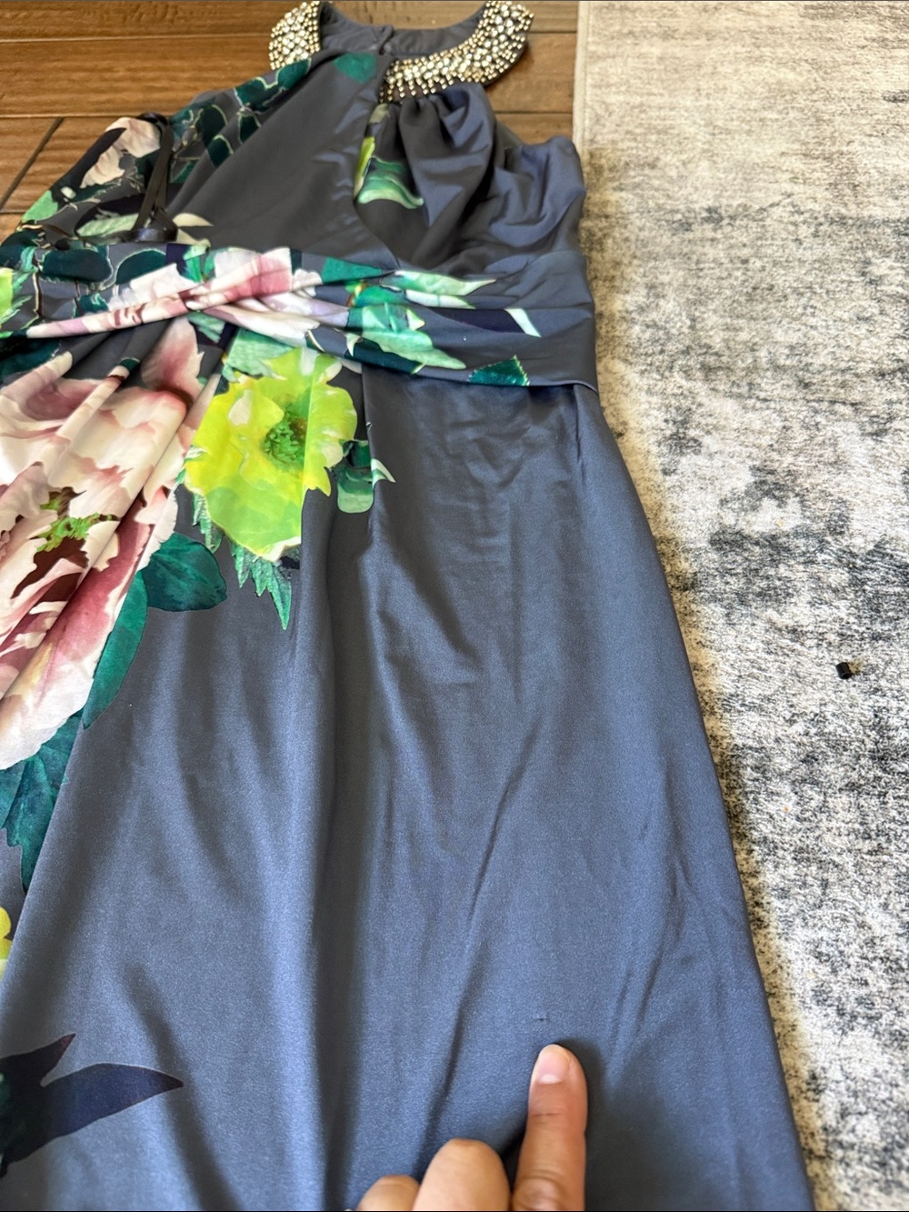 Women's Debut Gray Floral Neck Cross Rhinestone Dress Sz 6 US Or 10 London‎ - Picture 7 of 14